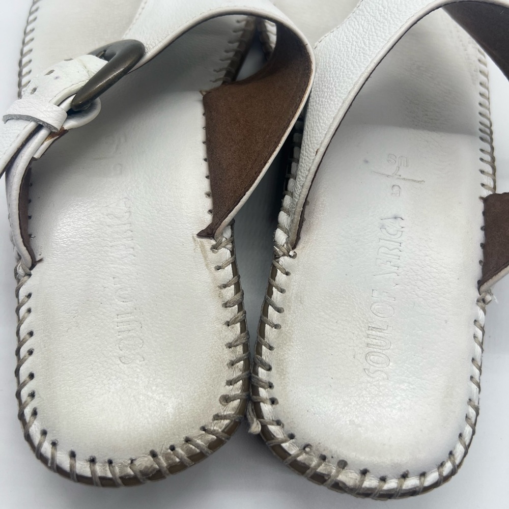 Soul of Africa White Leather Thong Sandals Size 7 Buckle Strap Handstitched - Picture 4 of 9